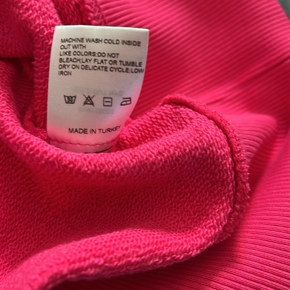Limited Edition Sweatshirt Top with Puffed Sleeves NWOT - Picture 6 of 6